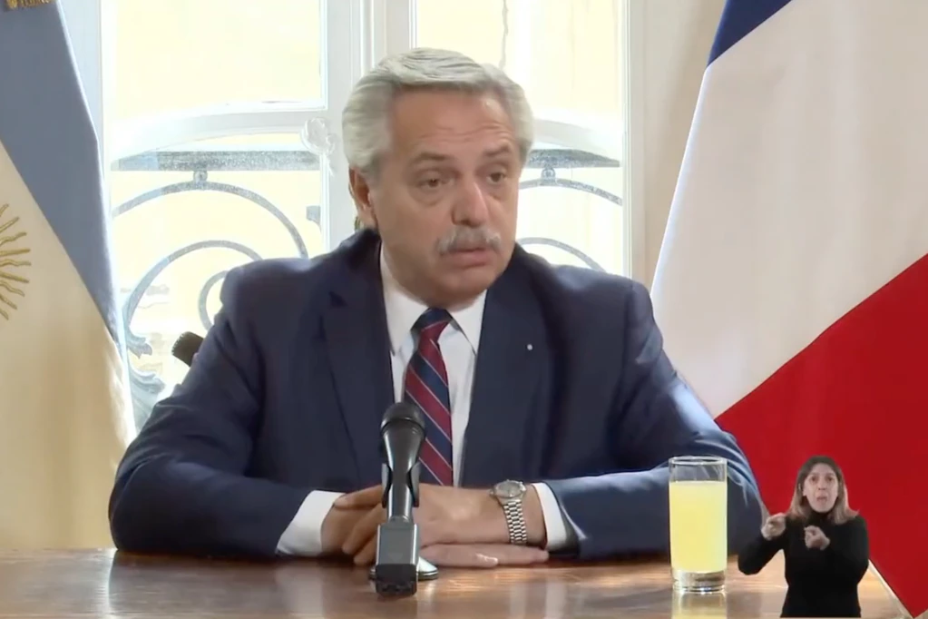 ALBERTO FERNANDEZ PARIS