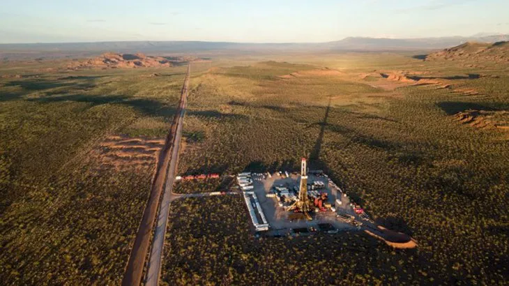 LOS TOLDOS EXXON MOBIL