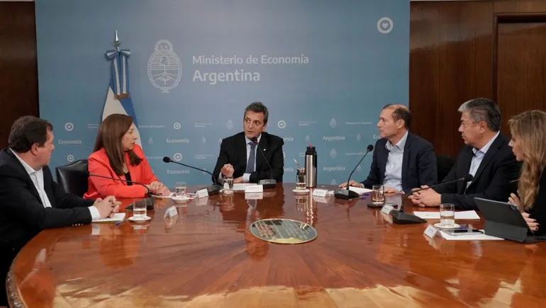 MASSA GOBERNADORES RN Y NQN
