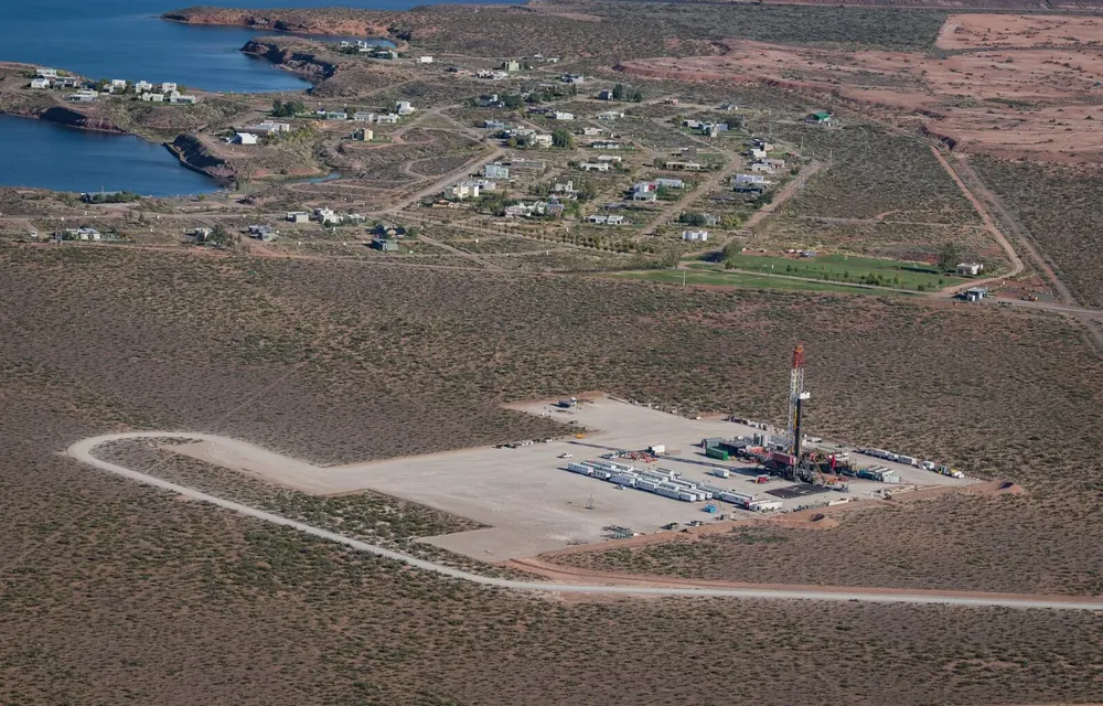 YPF FRACKING MARI MENUCO