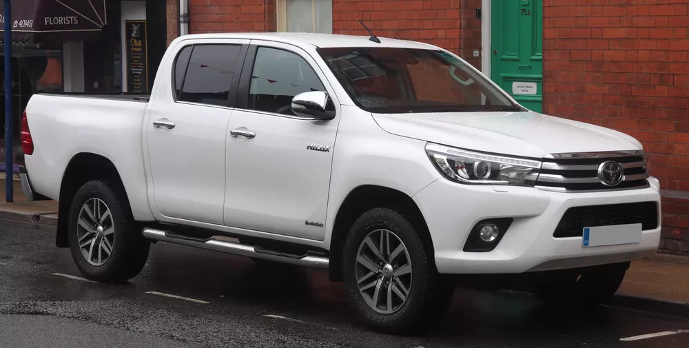 TOYOTA HILUX