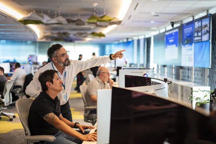 YPF REAL TIME INTELLIGENCE CENTER