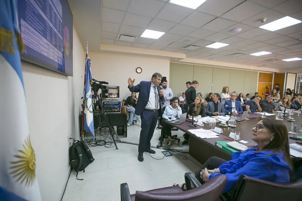 GUILLERMO KOENIG LEGISLATURA2