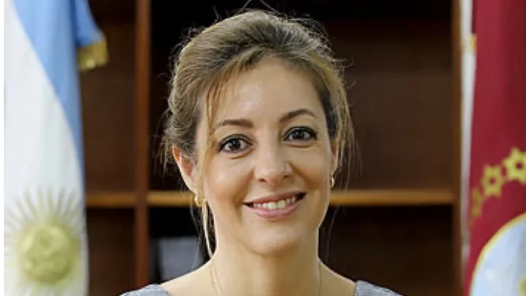 FLAVIA ROYON