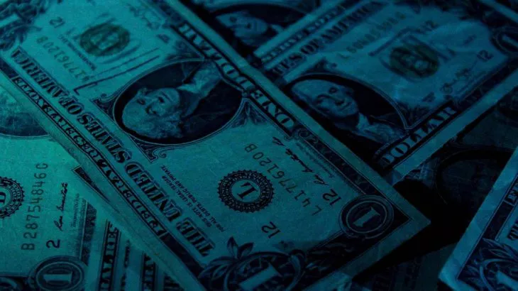 DOLAR BLUE