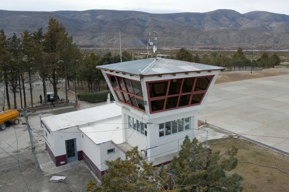 AEROPUERTO CHOS MALAL1