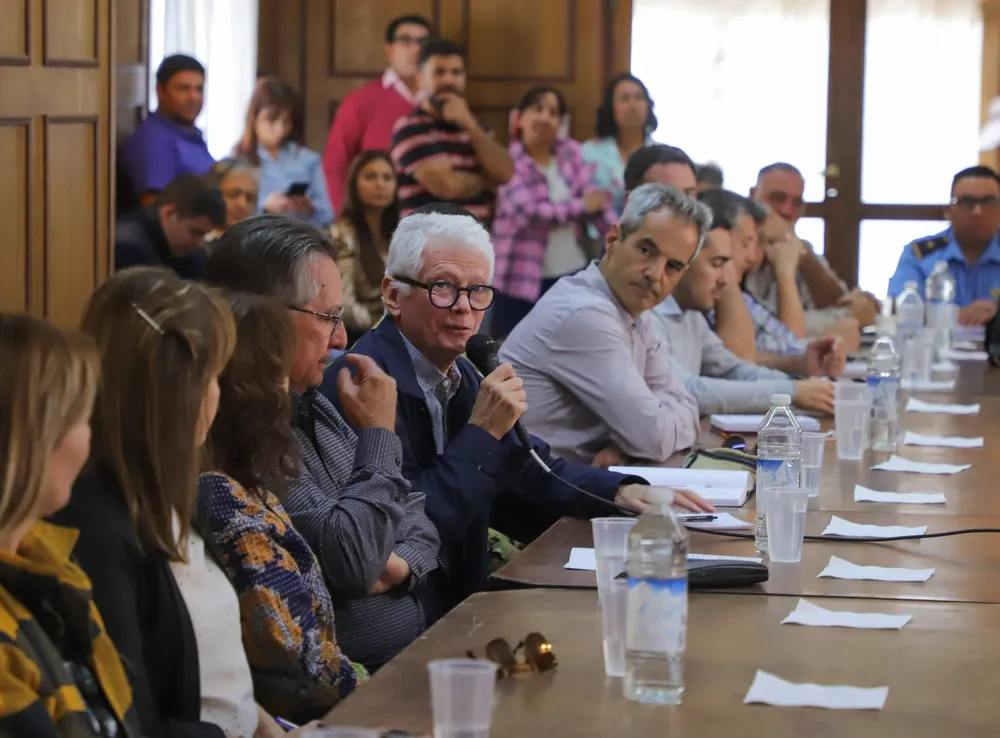 AEROPUERTO ZAPALA MULTISECTORIAL