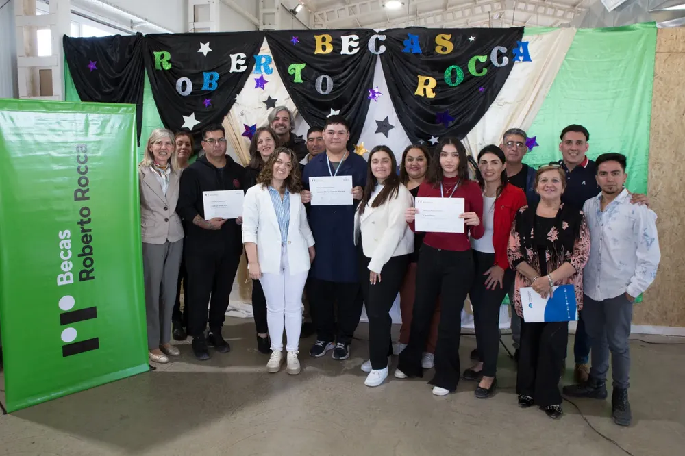 TECPETROL BECAS ROCA4