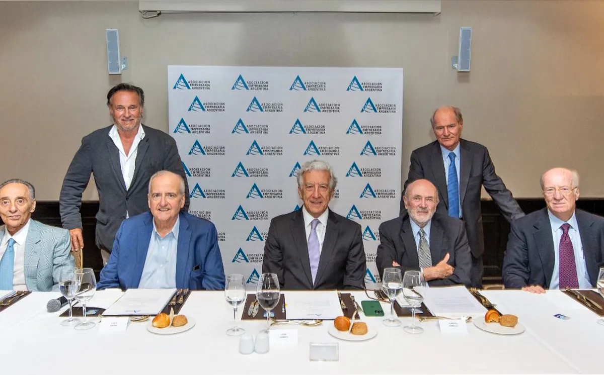 EMPRESARIOS AEA1