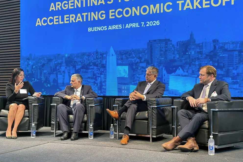 FIGUEROA CONFERENCIA BAIRES1