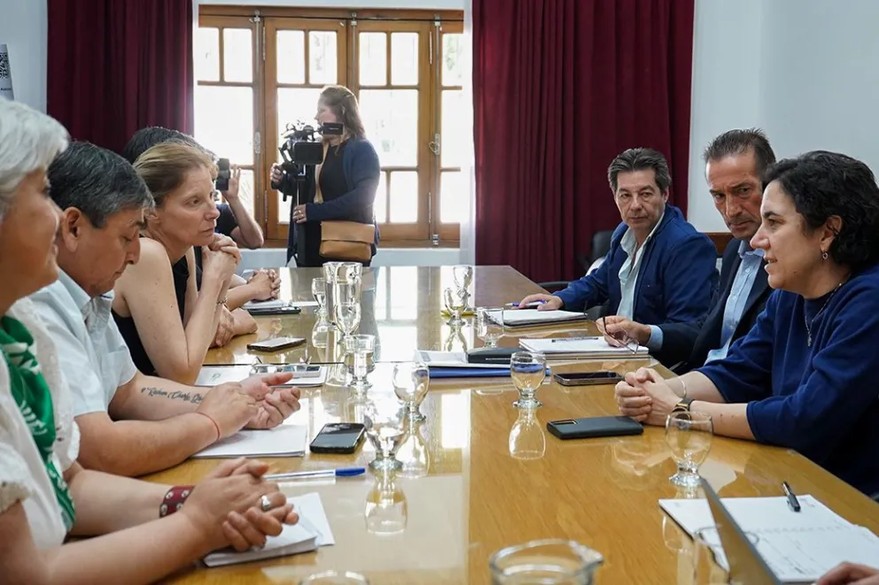 PARITARIA ESTATAL NQN8