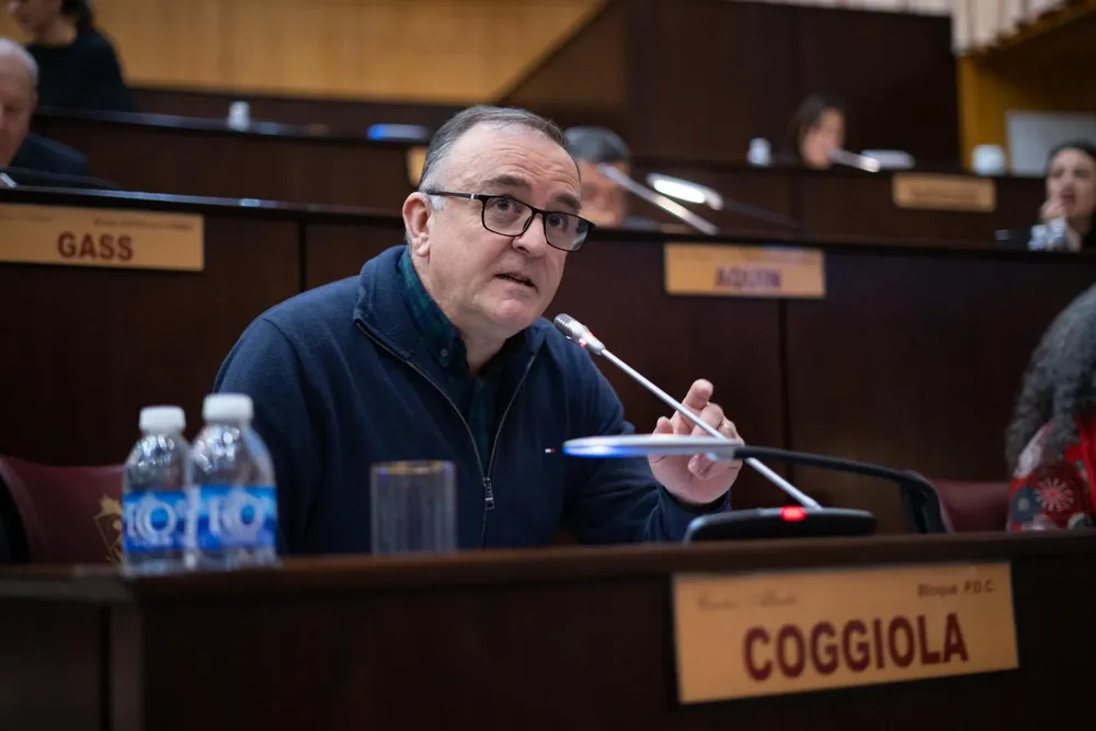 CARLOS COGGIOLA6