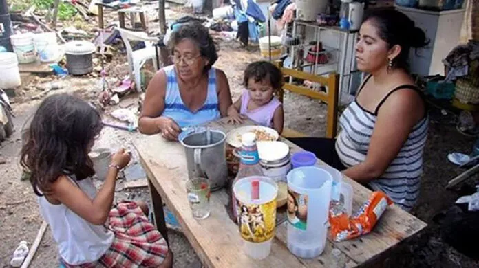 POBREZA-FAMILIA-696x390