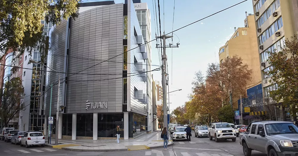 IJAN EDIFICIO