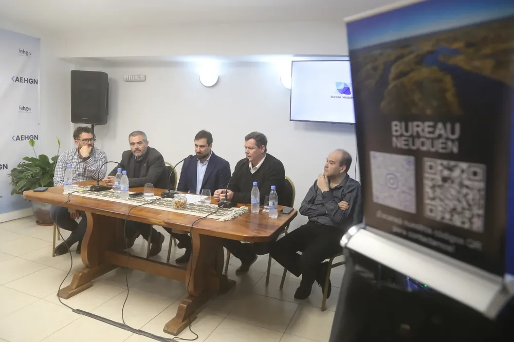 NEUQUEN BURO TURISMO