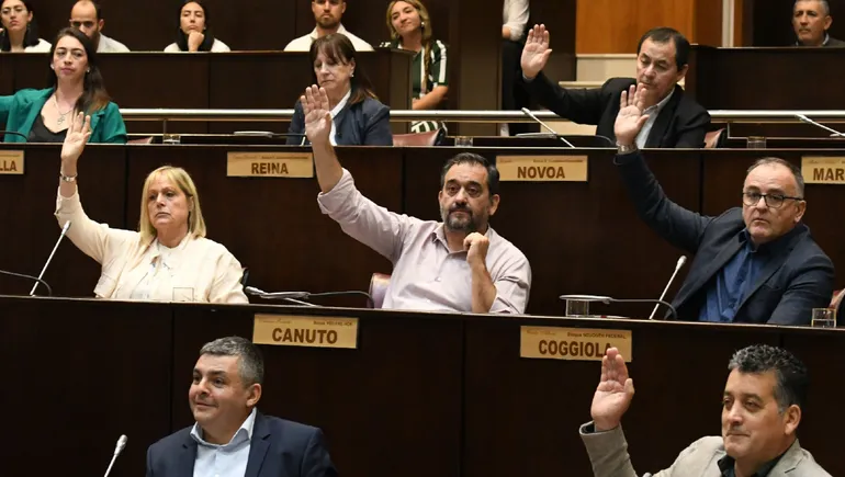 LEGISLATURA NQN JUBILACIONES PRIVILEGIO