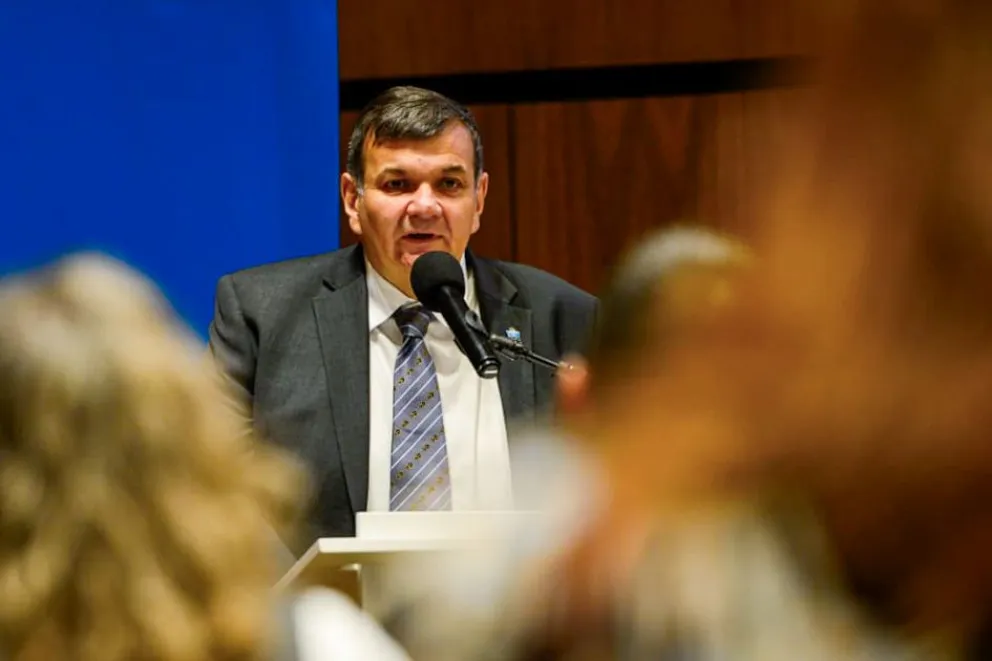 GUILLERMO KOENIG CREDITOS