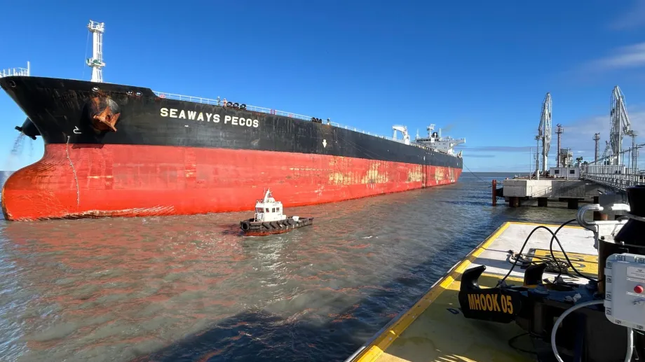 PUERTO ROSALES SUEZMAX