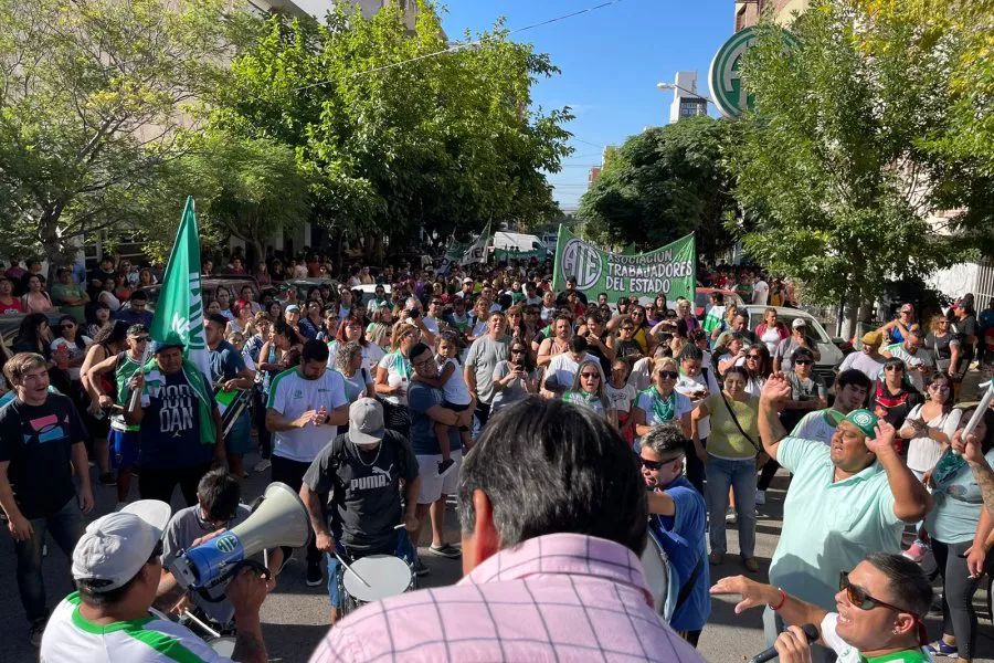 ESTATALES NEUQUEN2