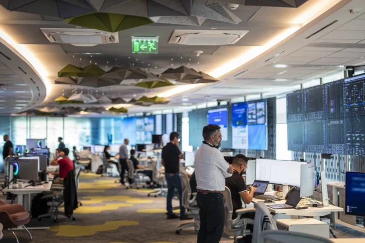 YPF REAL TIME INTELLIGENCE CENTER1