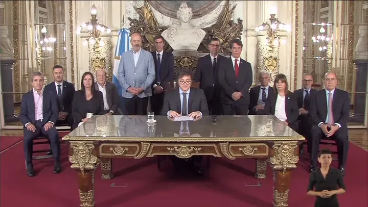 MILEI CADENA NACIONAL